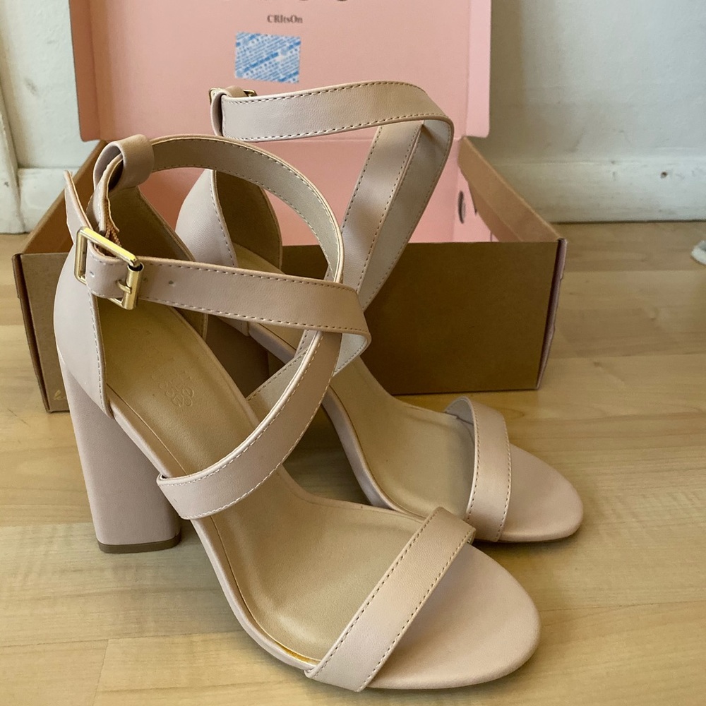Women platform heels (party) size 7 - nude pink